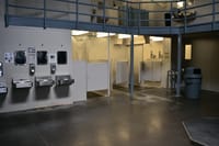 Обстановка в центрах содержания мигрантов в США