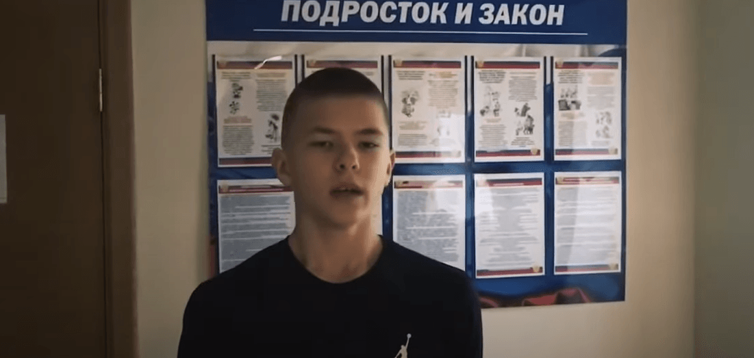 Телеканал «Россия» показал в эфире извинения 14‑летнего подростка за комментарий во «ВКонтакте» об «организации бунта против власти»