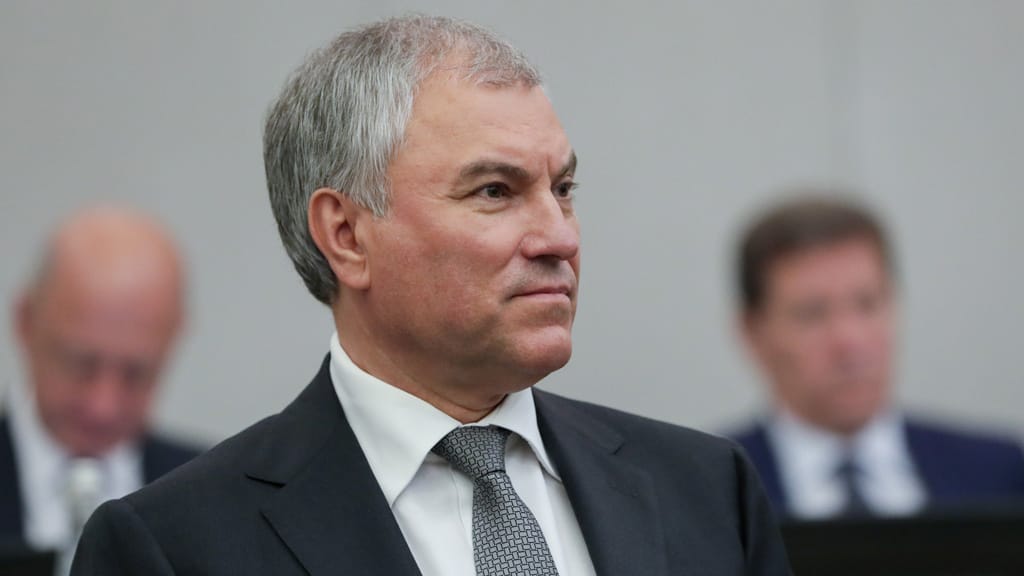 Володин захотел отдать машины, брошенные россиянами на границе, семьям поехавших воевать в Украину