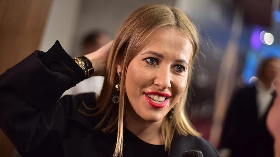 RT: Ксения Собчак проходит по уголовному делу о вымогательстве в качестве подозреваемой 