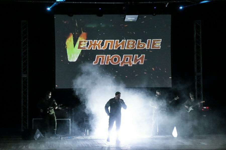 Студентов сгоняют на шоу «Vежливые люди» в Липецке и обещают «эффект присутствия» на войне