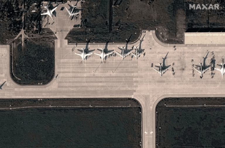 В Саратовской области обстреляли аэродром «Энгельс-2». Погибли три человека