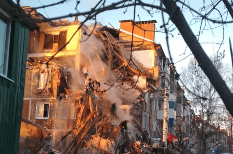 Четыре человека погибли при взрыве газа в жилом доме в Тульской области