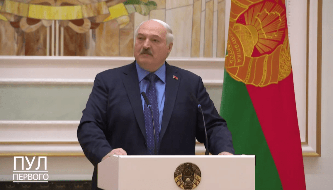 Лукашенко подтвердил, что Пригожин приехал в Беларусь. Наемникам ЧВК Вагнера предоставили заброшенную воинскую часть