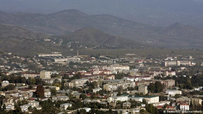 Пашинян: Армения не намерена начинать военные действия с Азербайджаном из-за ситуации в Карабахе