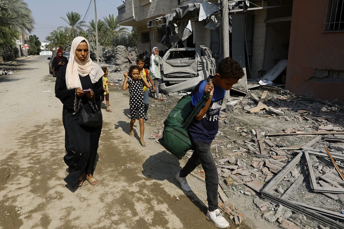 Израиль не будет жертвовать жизнями своих солдат, предложения покинуть север сектора Газа за 24 часа достаточно — эксперт Шарп