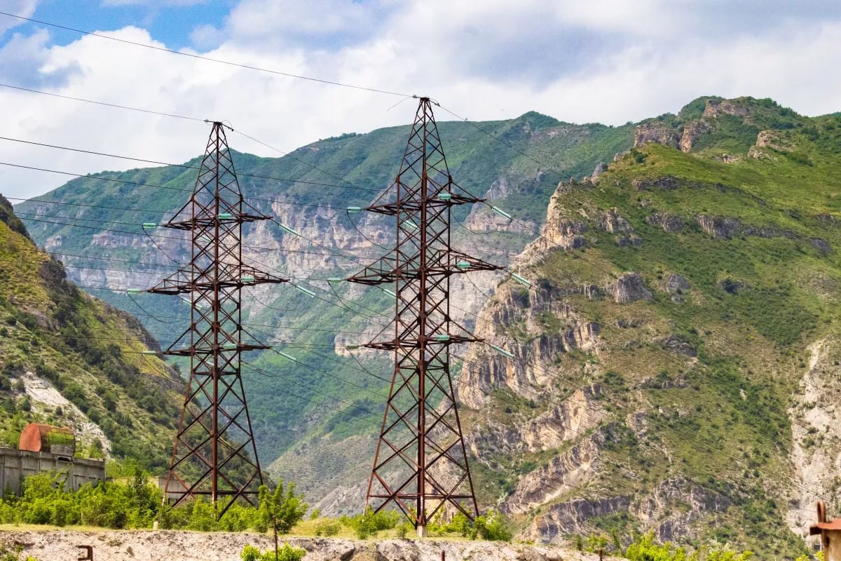  Энергосистема Дагестана коллапсирует. «Сети изношены, деньги на модернизацию украдены. Обвинение майнеров — попытка это скрыть» — чиновник