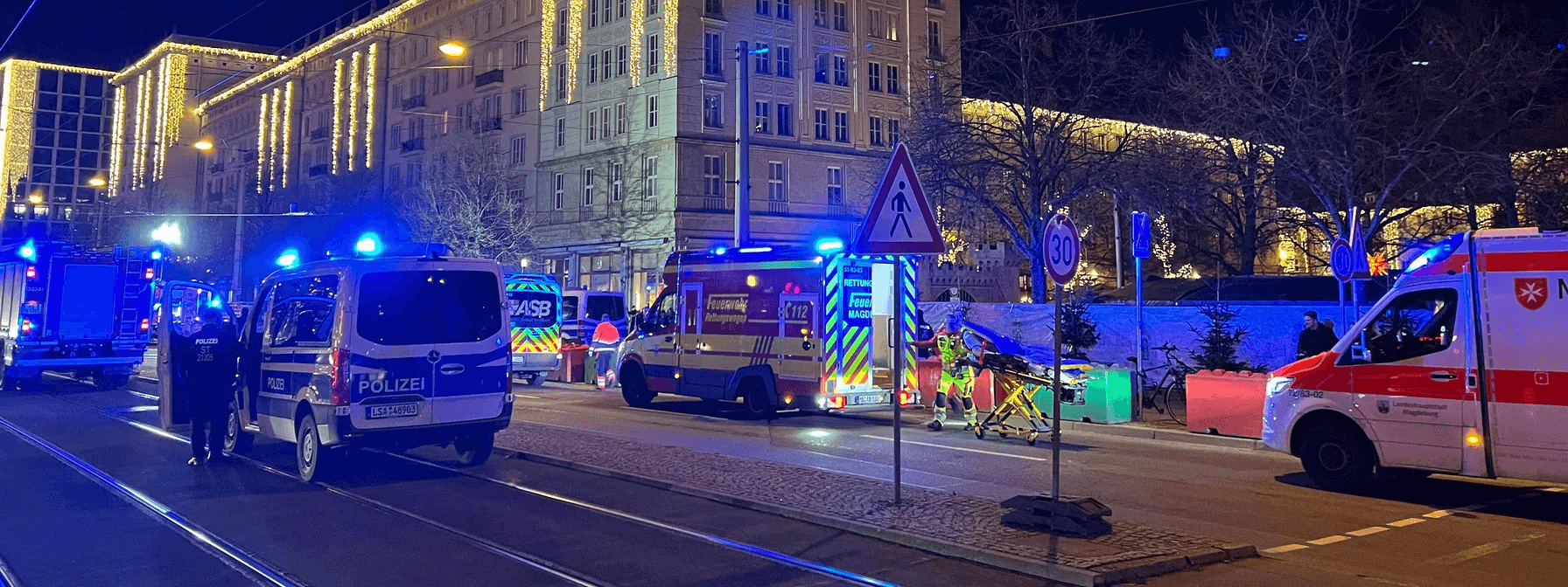 Автомобиль въехал в толпу на рождественской ярмарке в Германии, есть как минимум один погибший