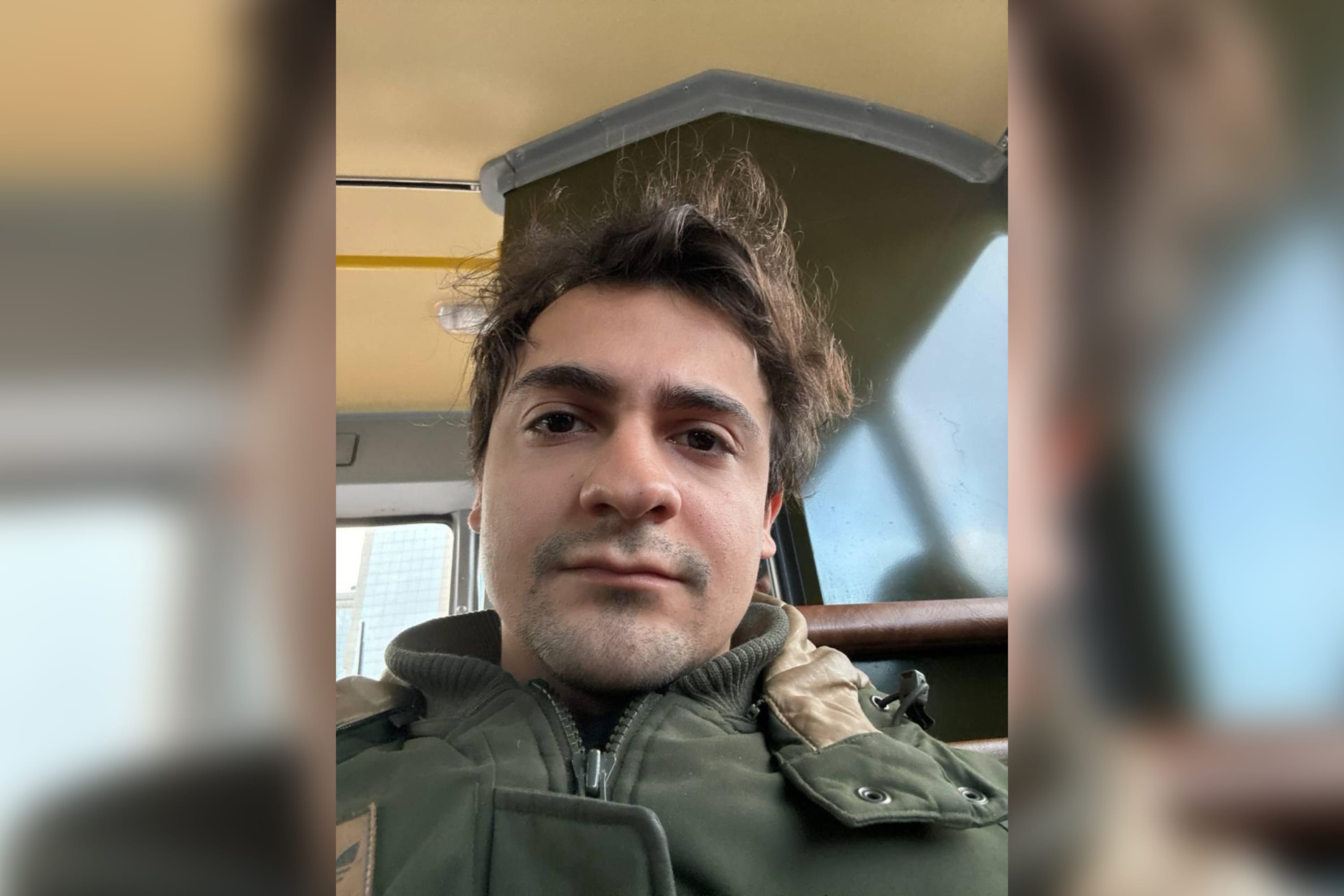 «Х**и ты родину не защищаешь, я за тебя должен?» — ОМОН задержал активиста за съемку облавы на мигрантов в Москве. Его везут в военкомат 