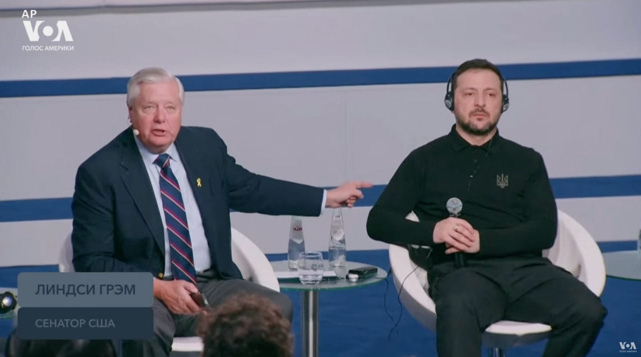 Сенатор США заявил Зеленскому, что Украину примут в НАТО, если Россия нападет на нее в третий раз