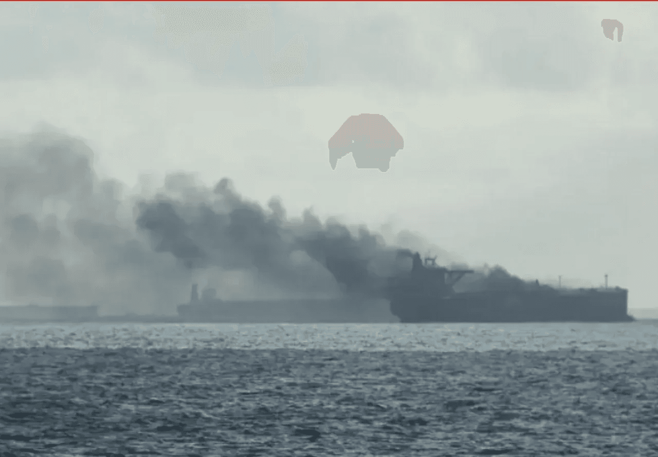 Танкер «теневого флота» Elbus, шедший из Сингапура в Новороссийск, был атакован дроном в Чёрном море