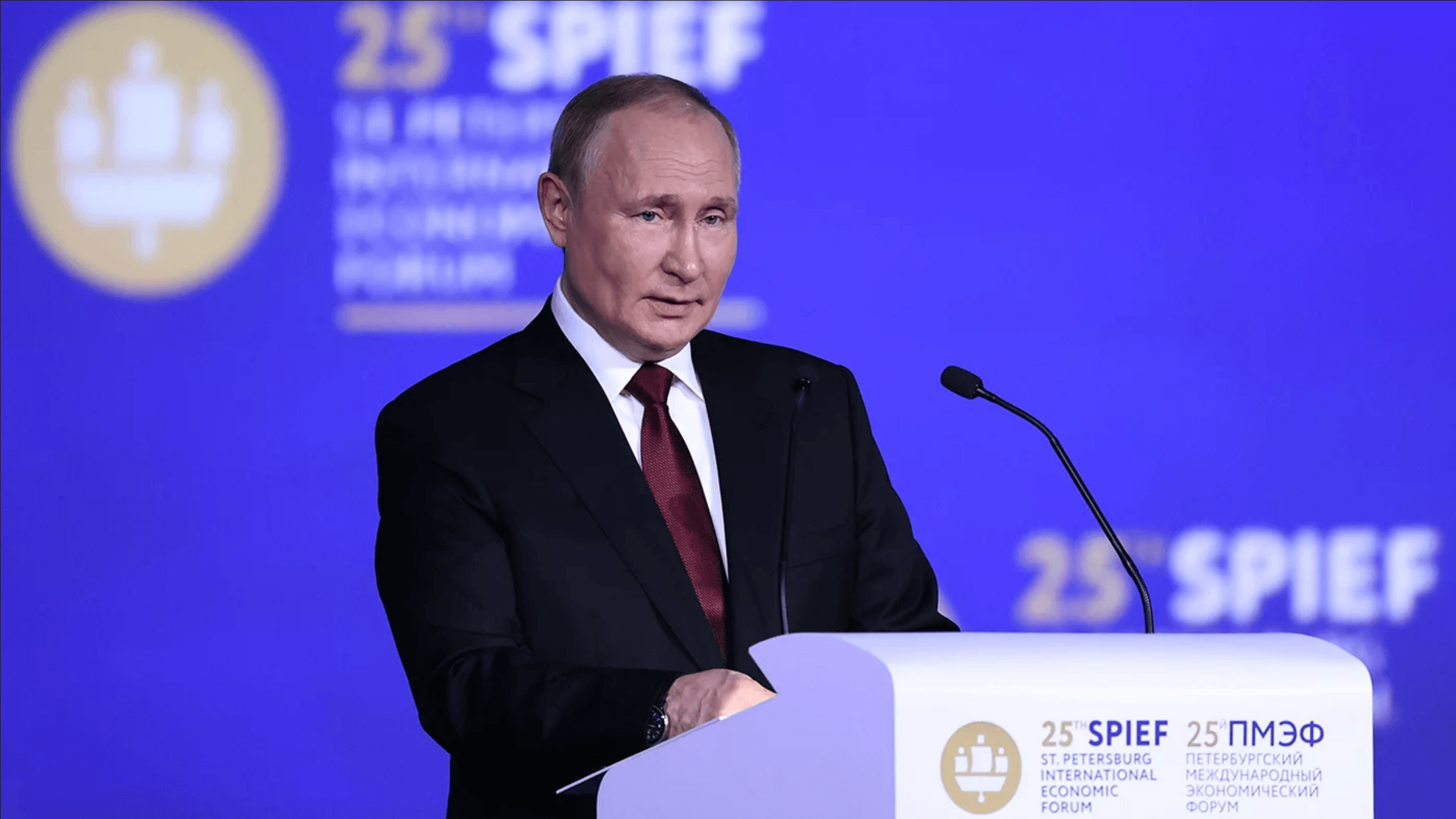 Фейк Путина: в ЕС из-за инфляции падают реальные доходы населения, а Россия своих граждан защитила