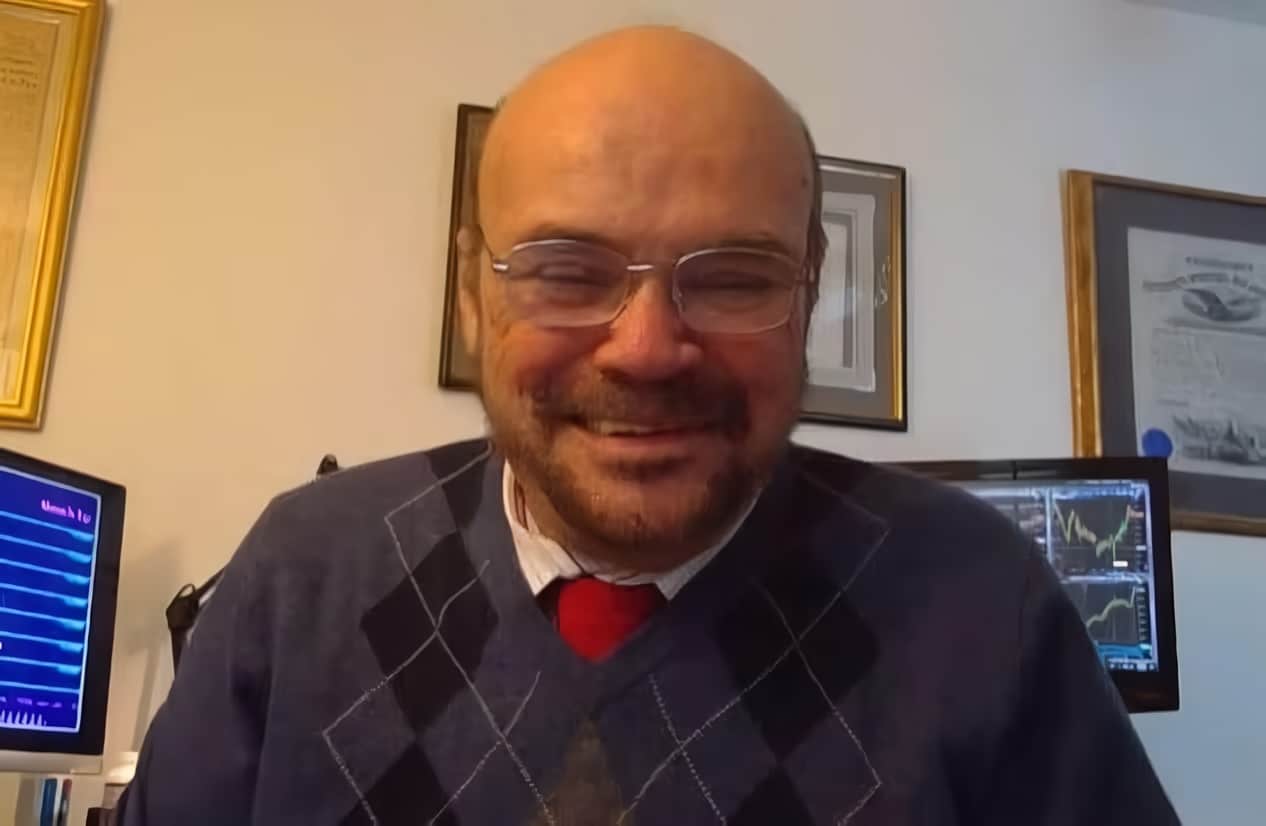 Мартин Армстронг