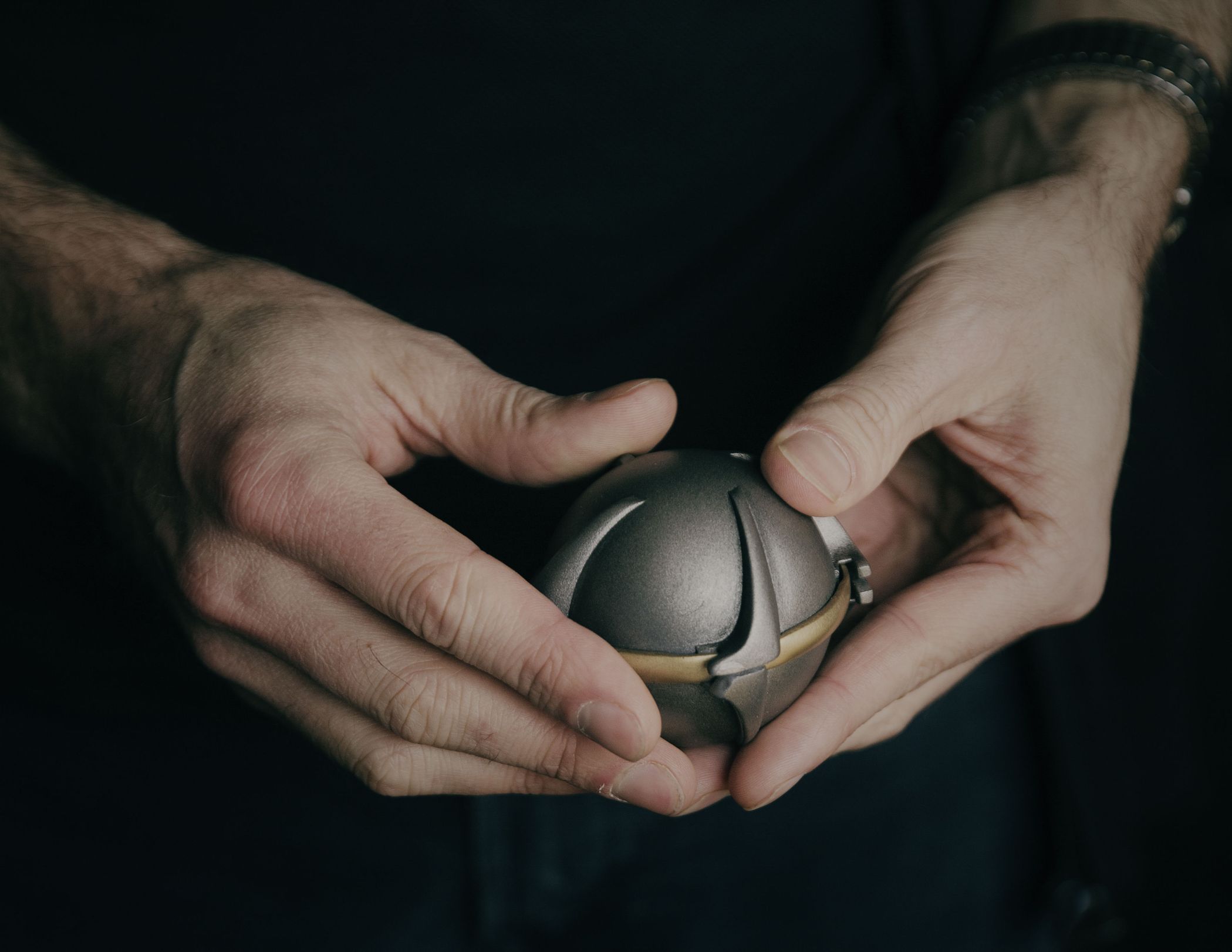 Модель кластерной бомбы из лаборатории Адама Харви