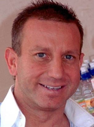 Робби Кертис